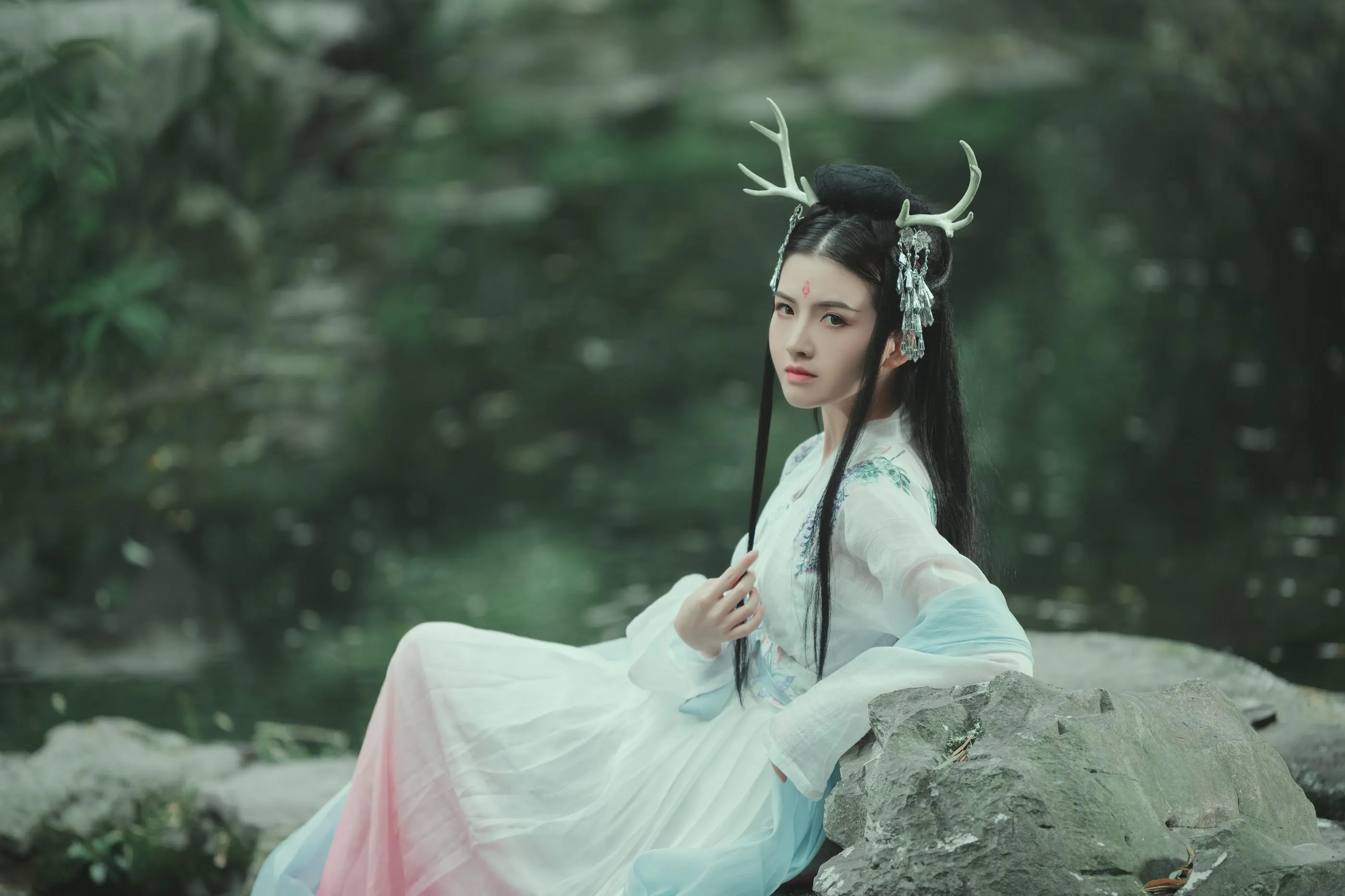 [艺图语] 2022.06.12 夫诸 Dtifa丁小妮 [20P]插图5